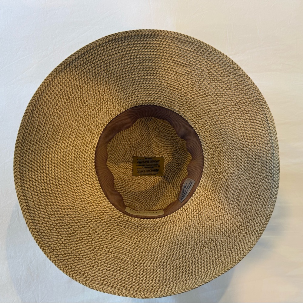 LIKE NEW Eric Javits Hampton Hat - Picture 6 of 8